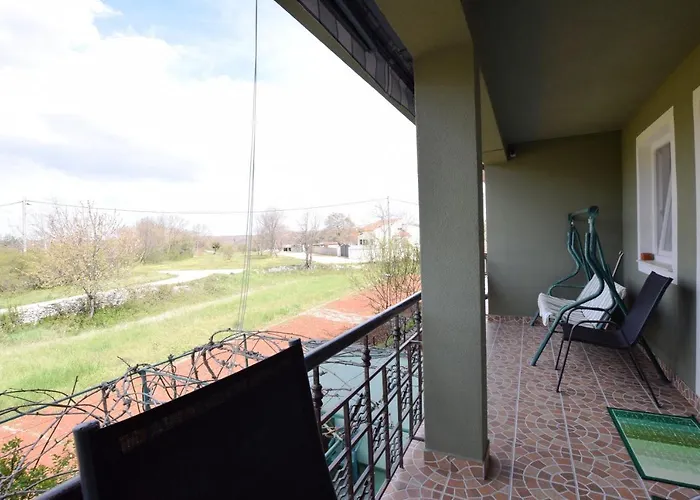 Back To Nature - Apartment Borodin